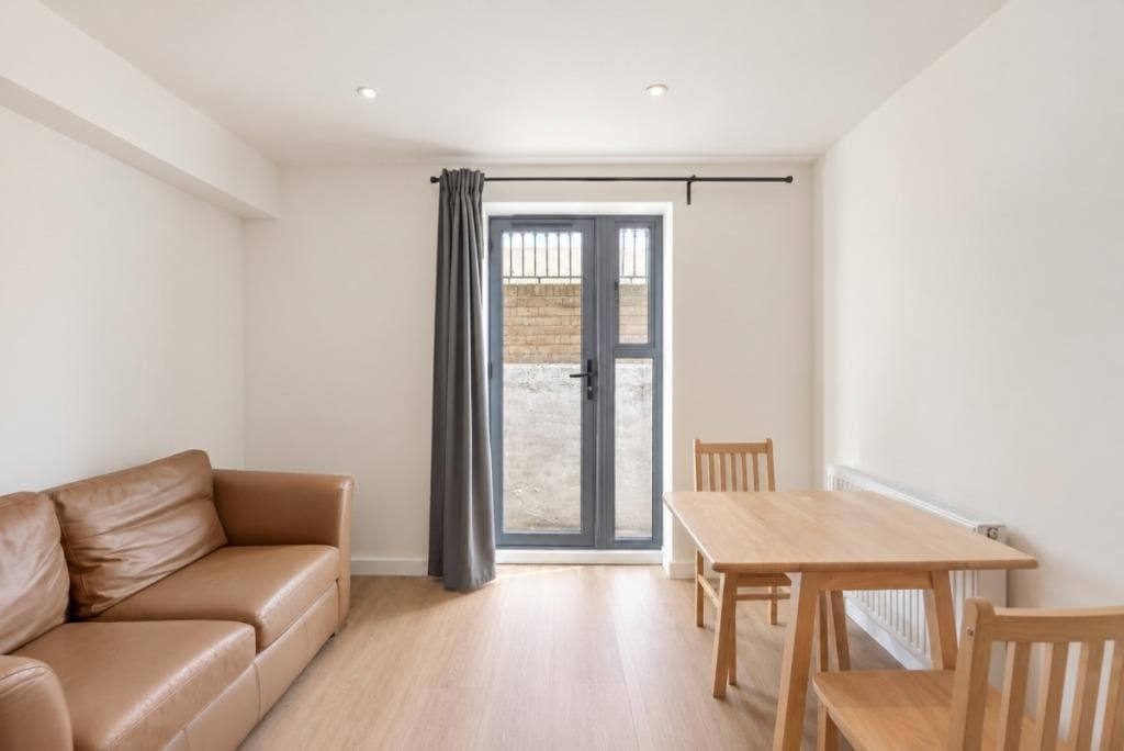 Platinum Court, Cephas Avenue, Stepney Green, E1