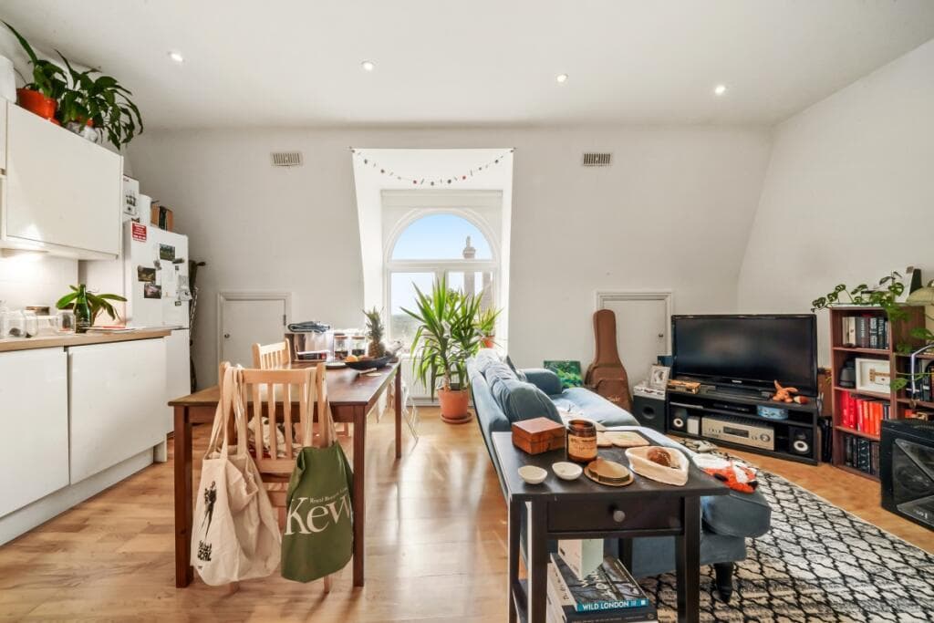 Avenue Mews, Muswell Hill, N10
