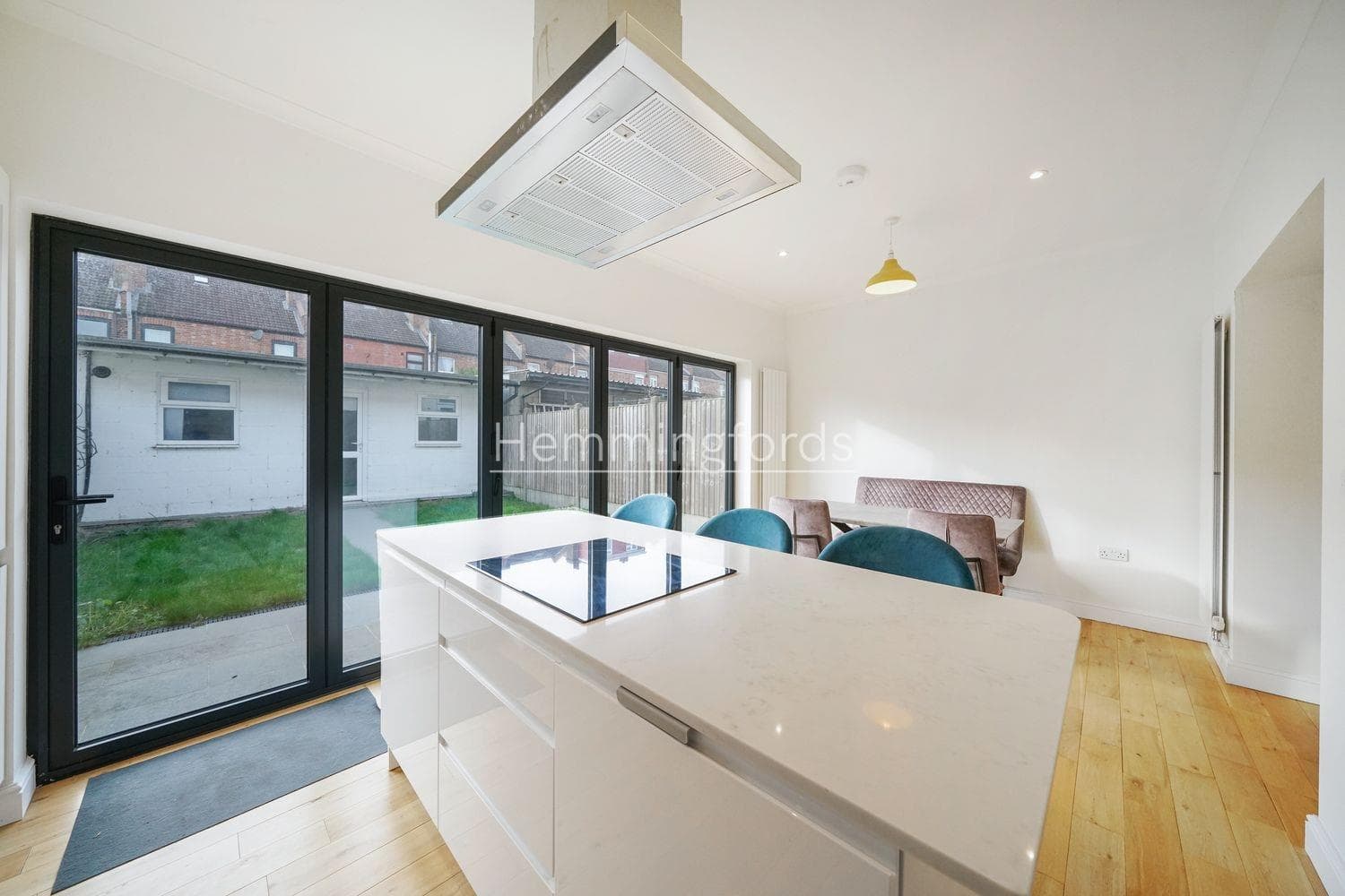 Bertram Road, Hendon, NW4