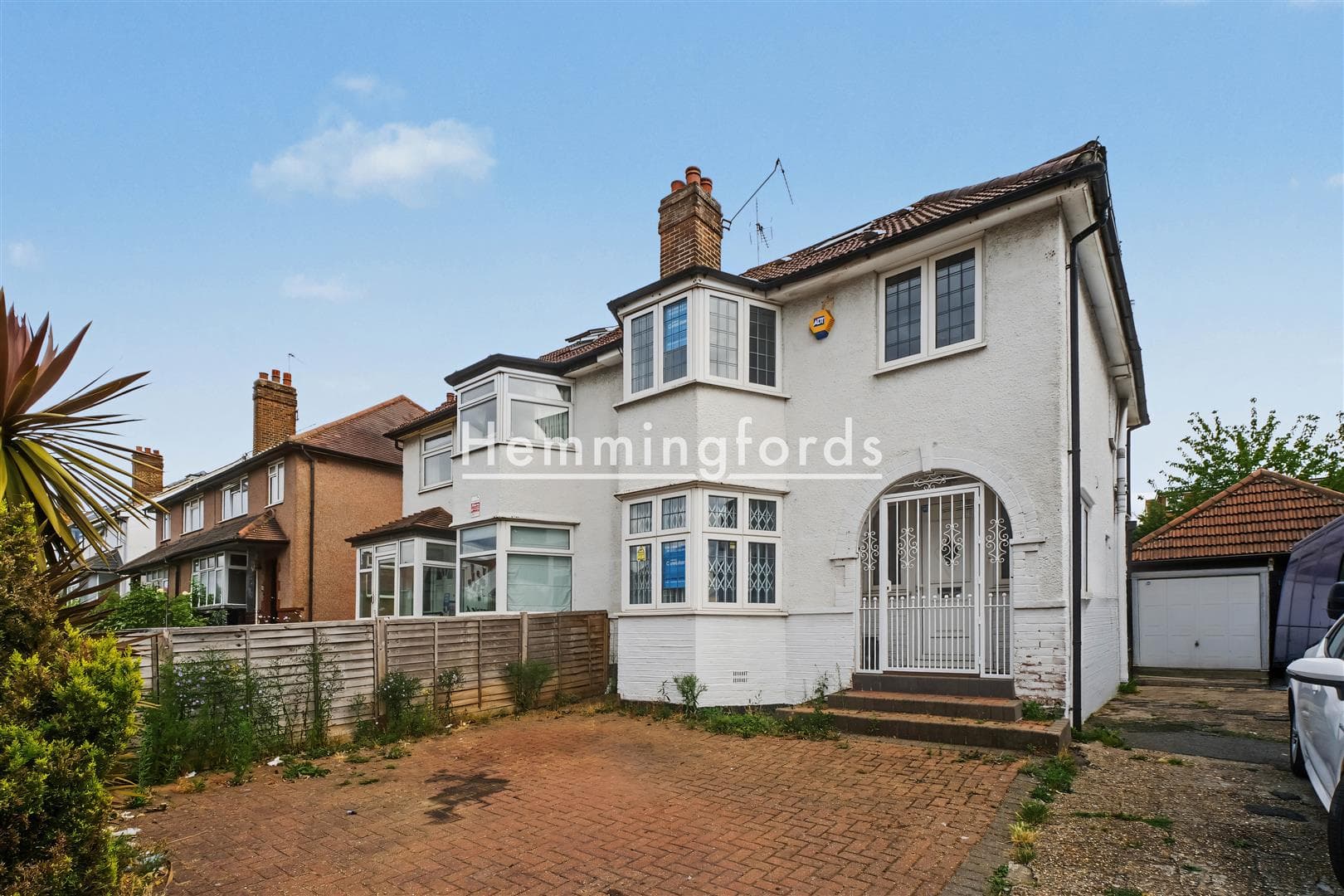 Crest Road, London, NW2